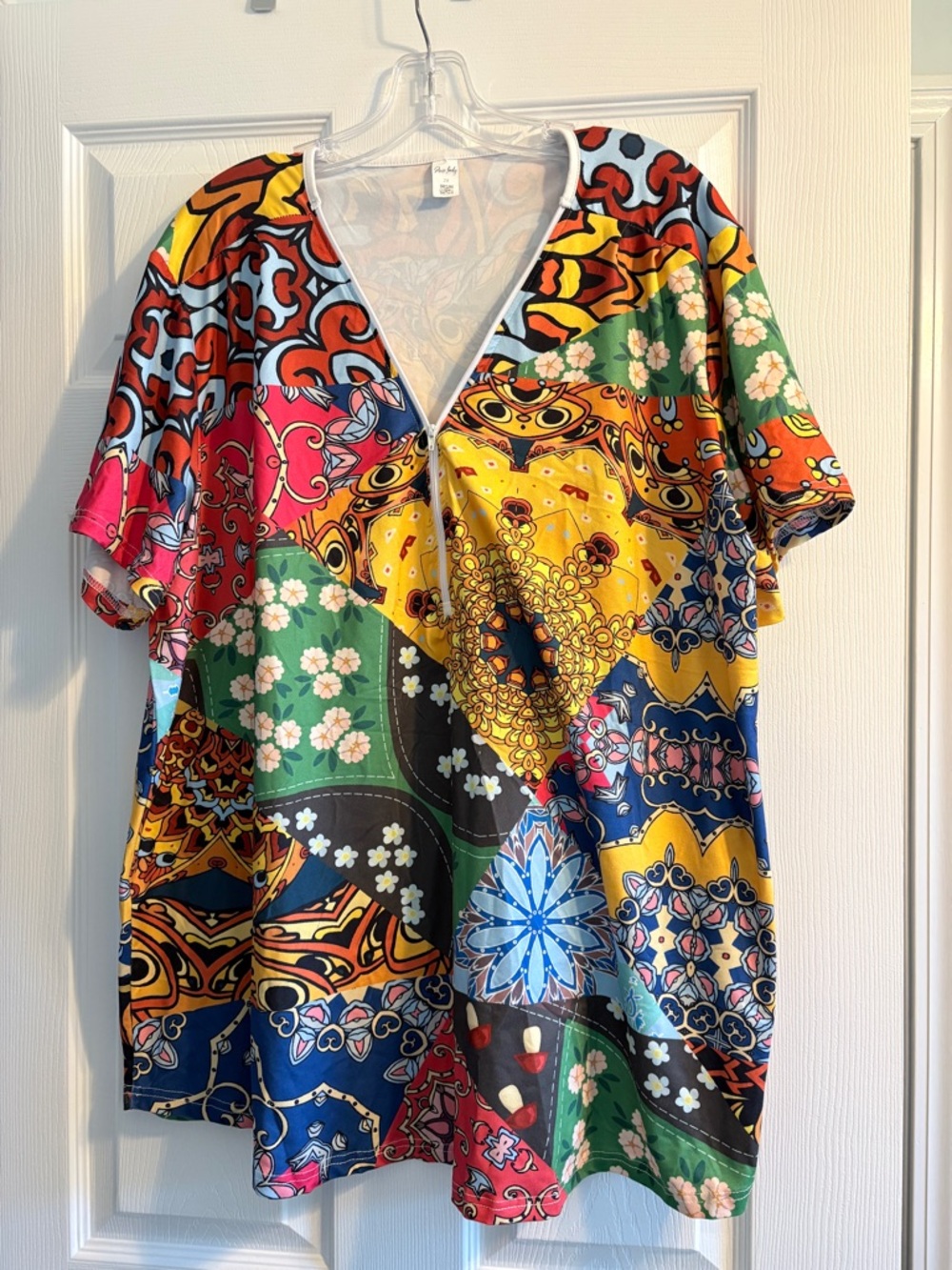Fun colorful top funky 70s style